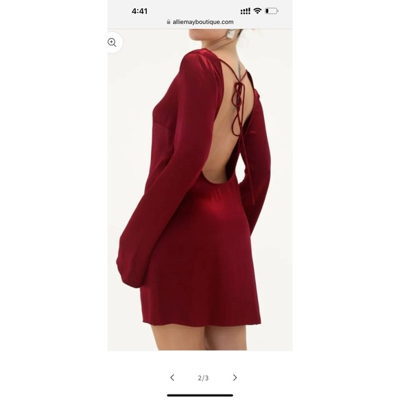 Rumored Dress Women XS Sweet Talker Mini Dress Merlot NWT  Bell Sleeve Open Back - Picture 1 of 9